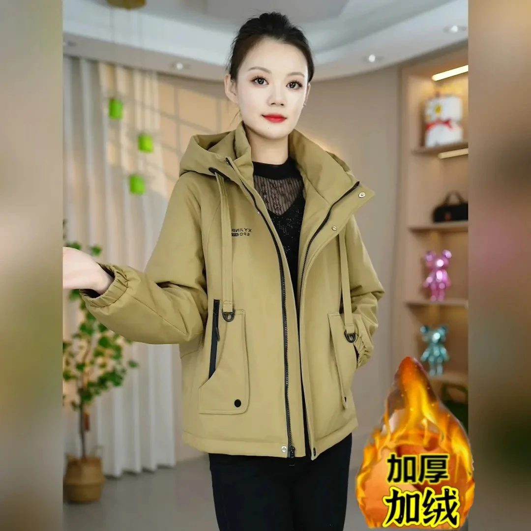 俞兆林冬季新款长袖加绒加厚防风百搭时尚休闲减龄连帽妈妈外套