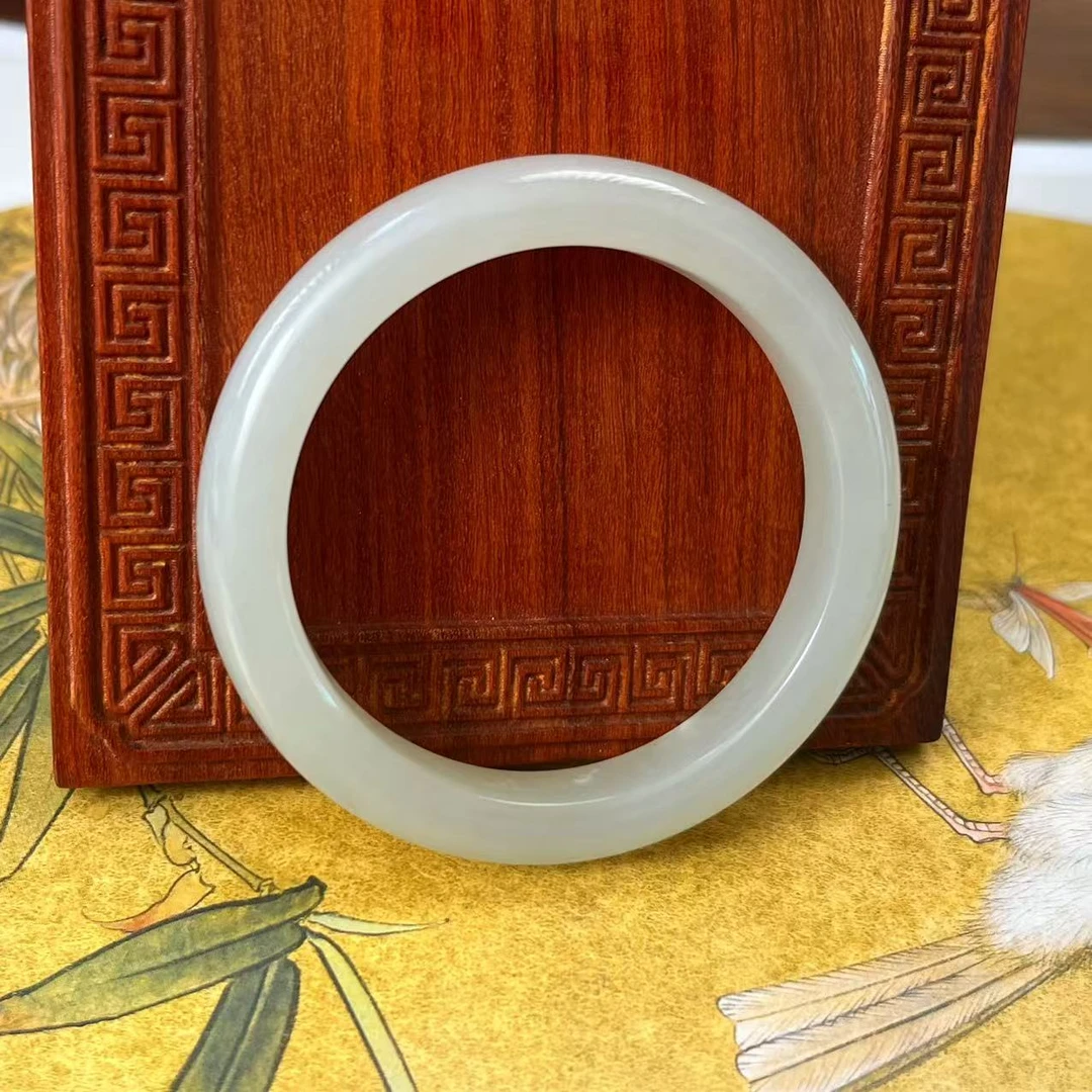 z0011108和田玉手镯