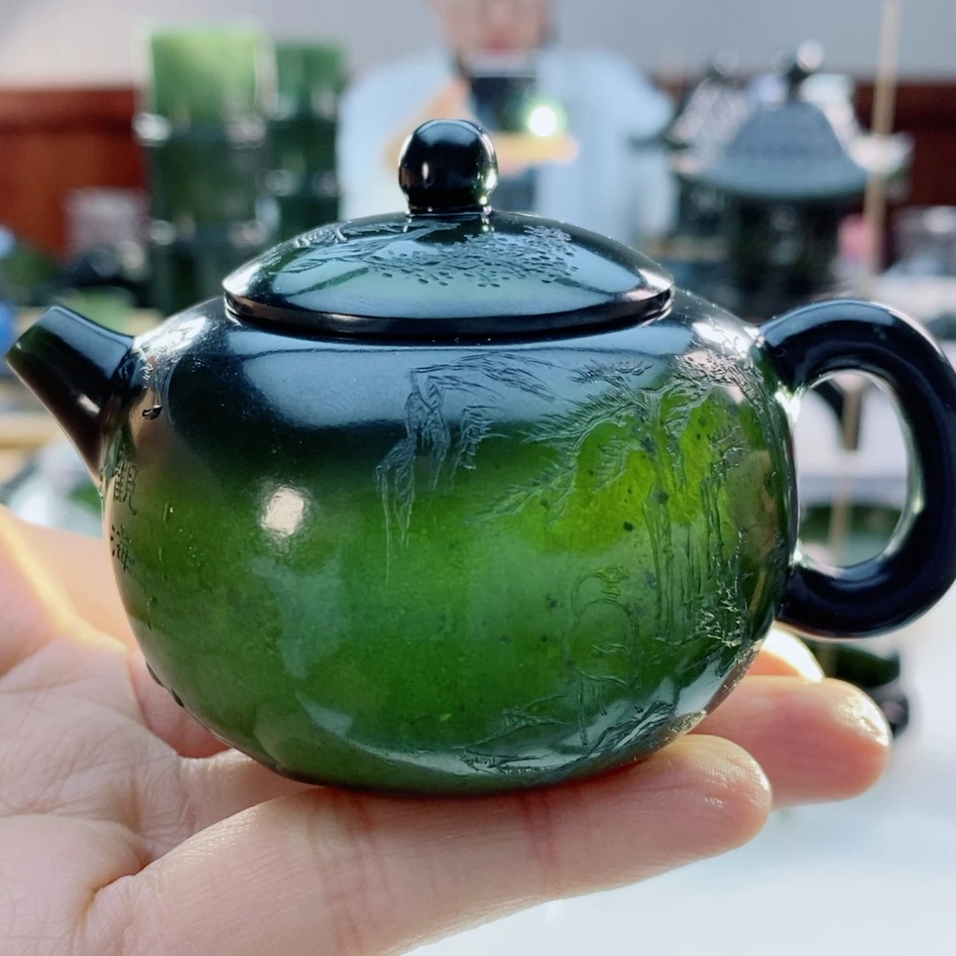 未镶嵌和田玉摆件