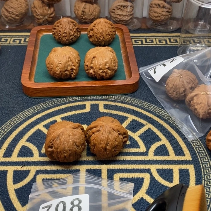 吊坠桃核420000708