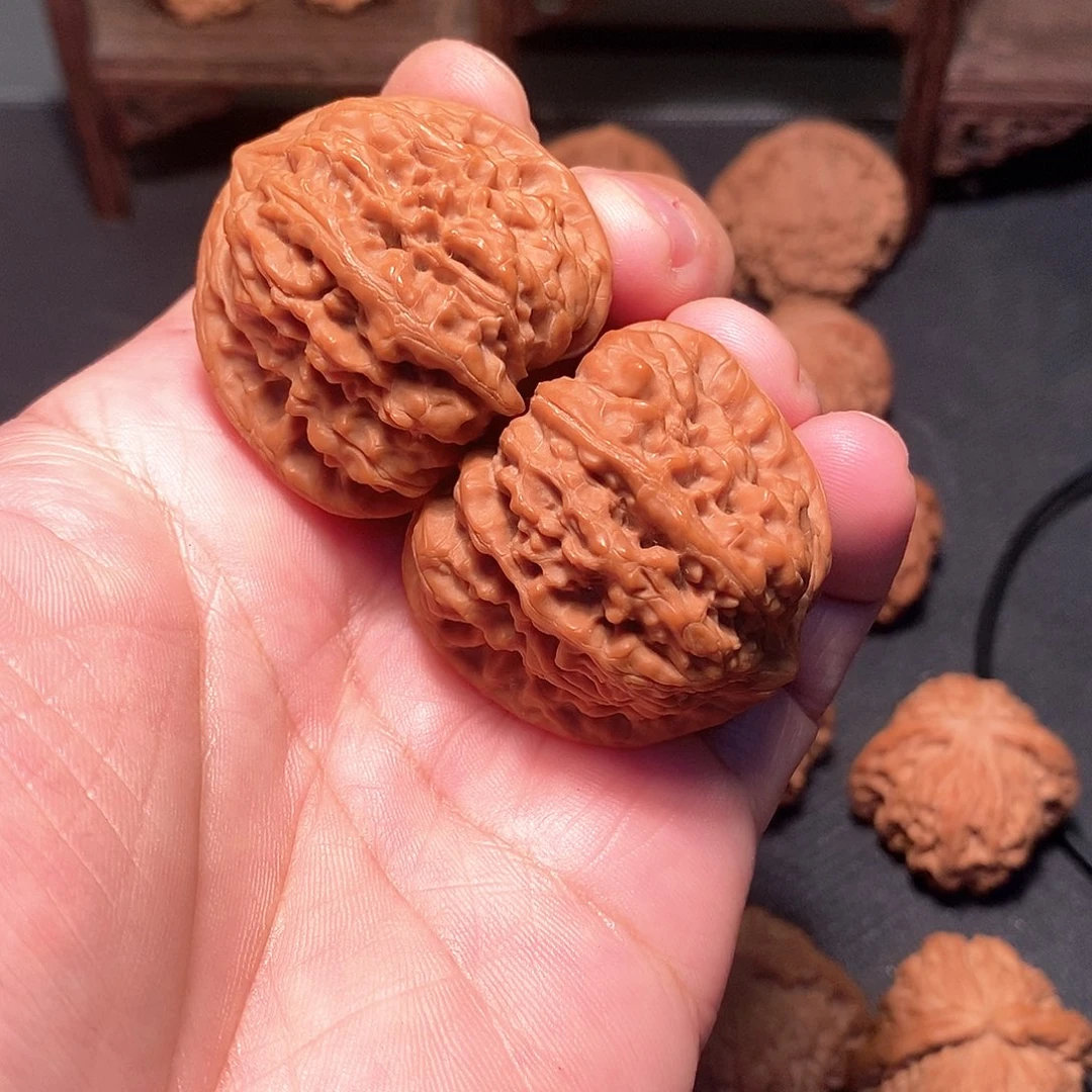 吊坠文玩核桃人****欢42尺，全品平谷凹底