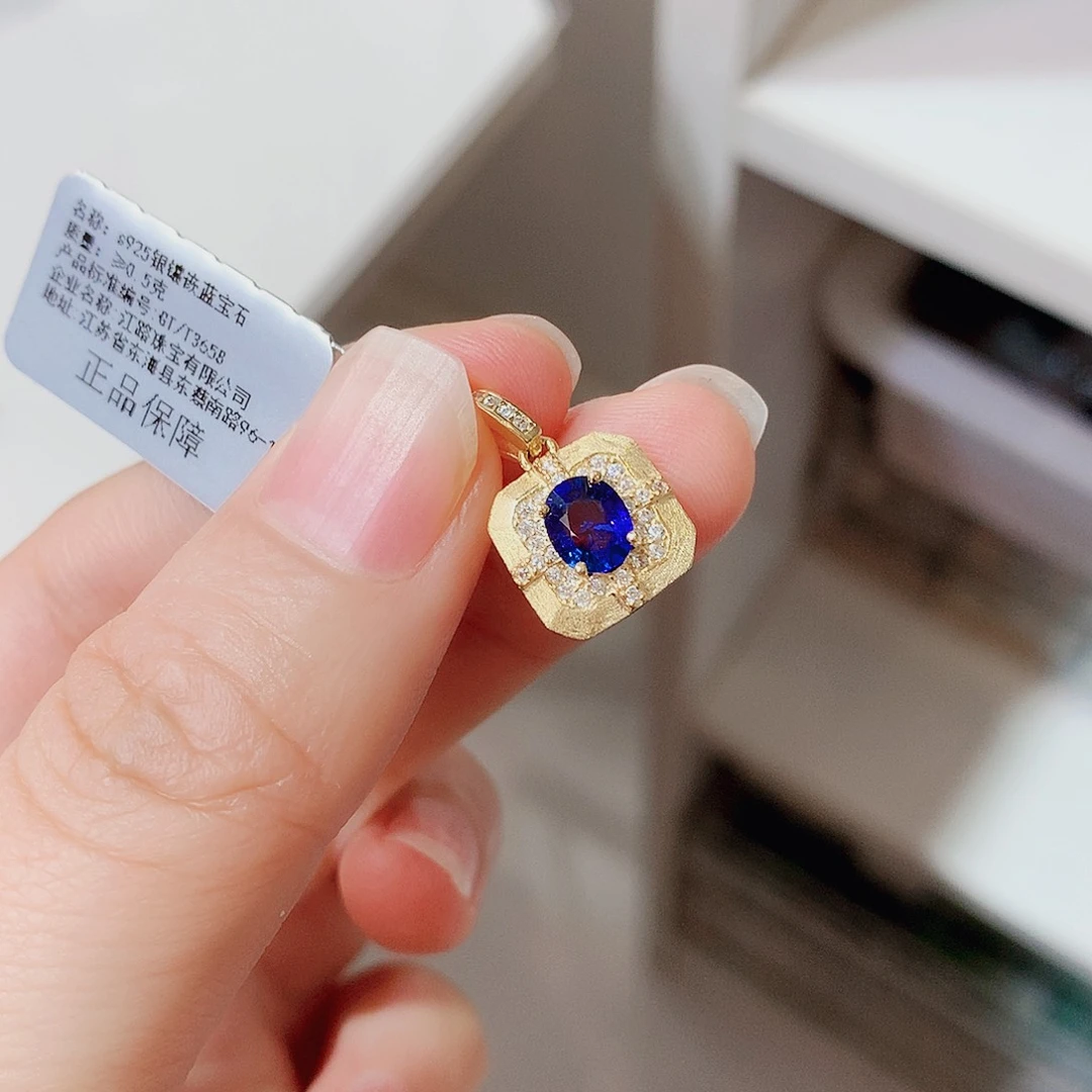 颈饰蓝宝石银S925镶嵌