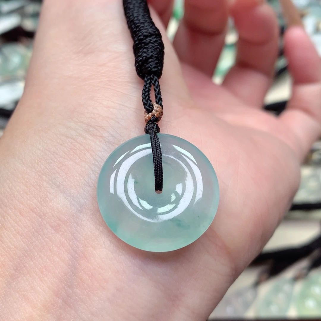 翡翠未镶嵌颈饰扣子