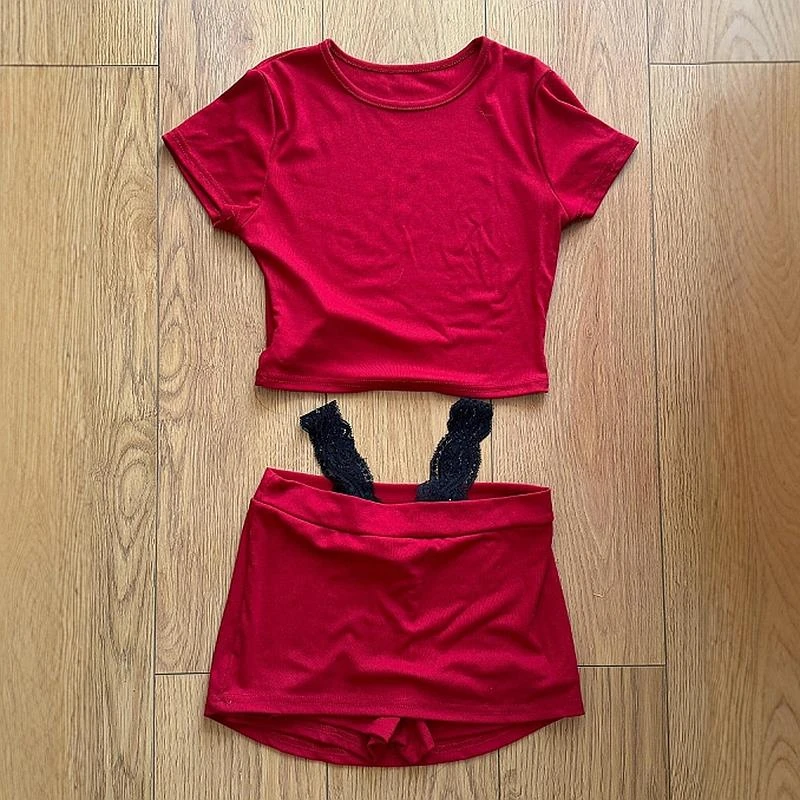 品牌折扣！一线大牌两件套纯欲风辣妹红色短袖性感上衣+裤裙套装