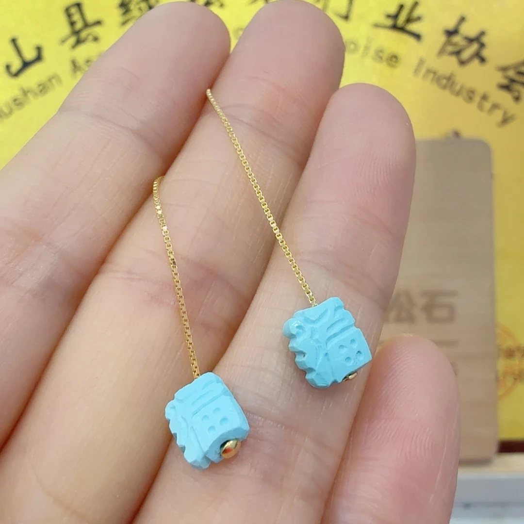 绿松石未镶嵌珠宝奇石