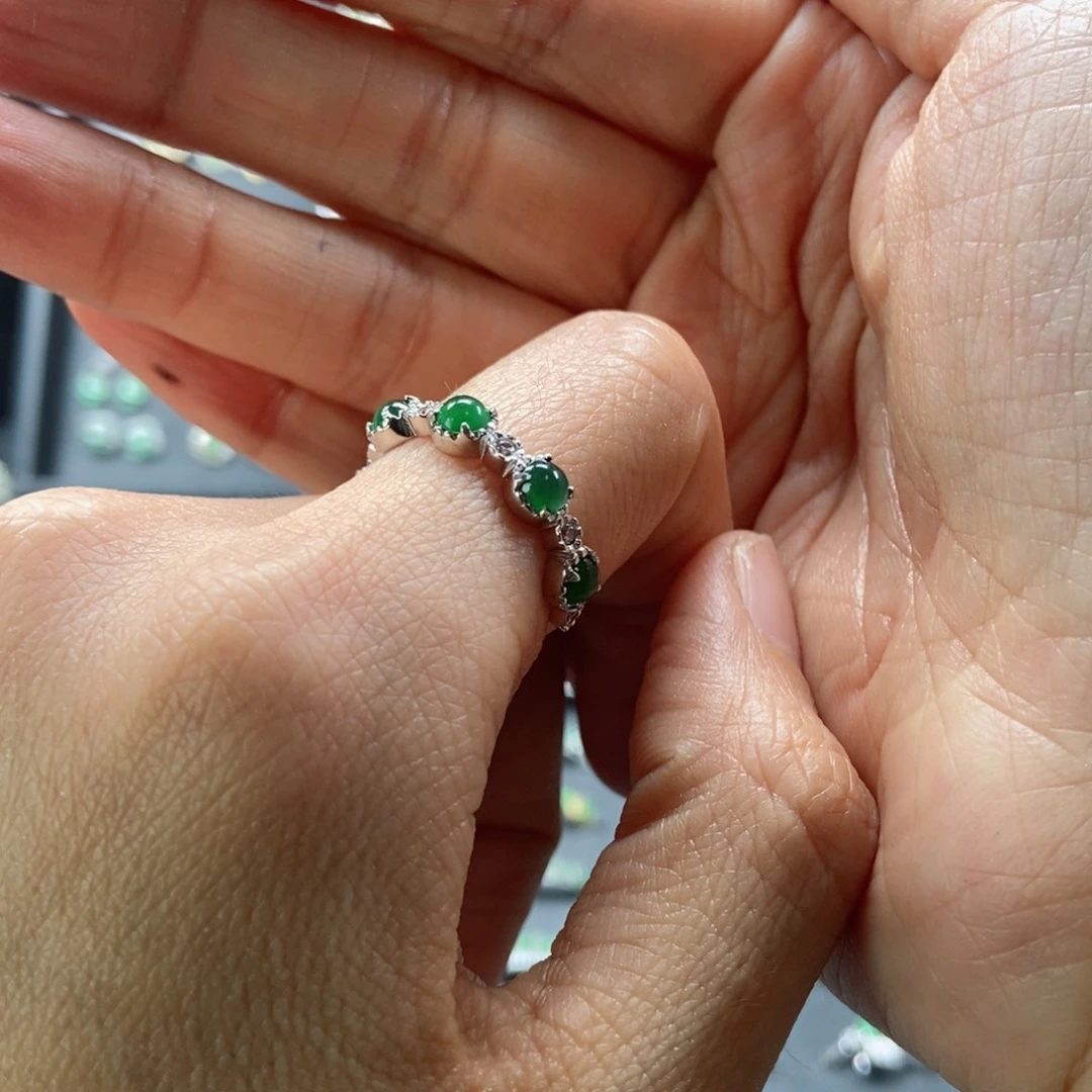 翡翠耳饰银S925镶嵌翡翠首饰