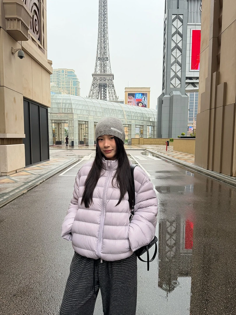 ONEXH·2025冬季国标90白鸭绒轻盈排骨羽绒服女韩系泡芙面包服外套