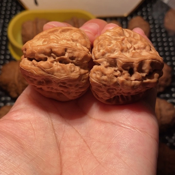 文玩核桃把件开背八腿肌肉蛙