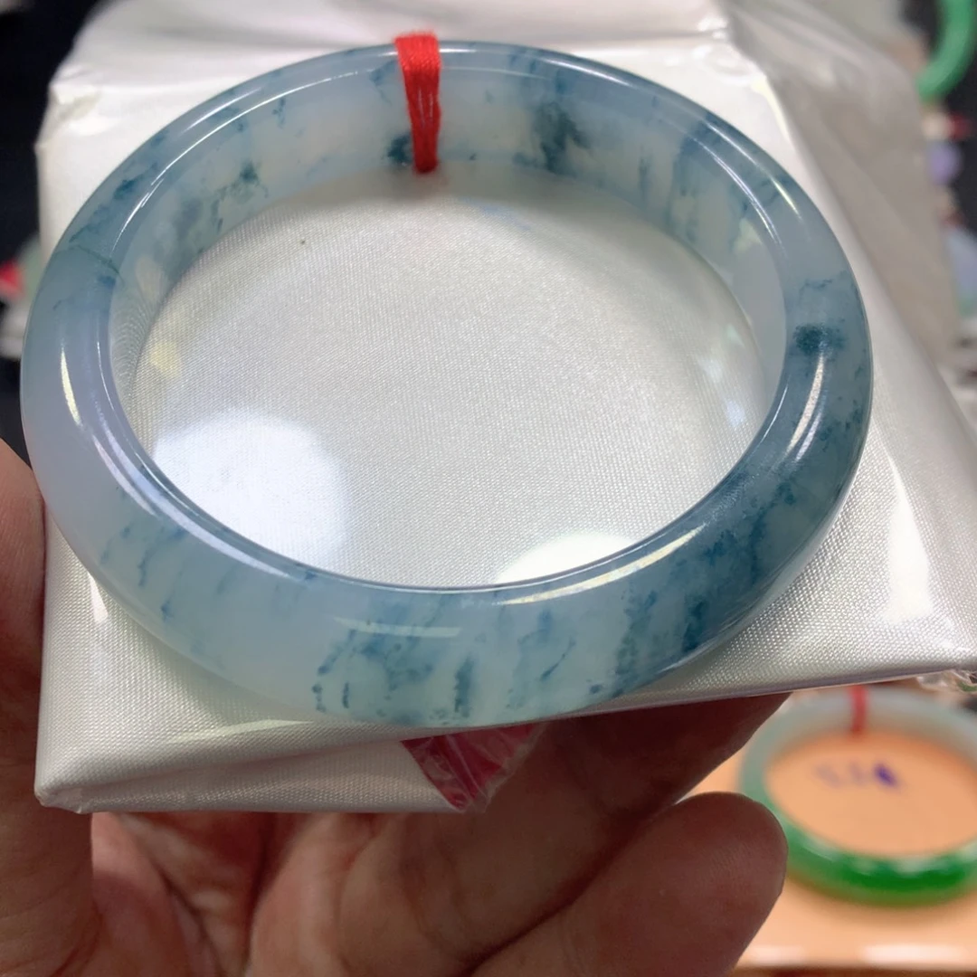 翡翠未镶嵌手镯（开口镯）翡翠