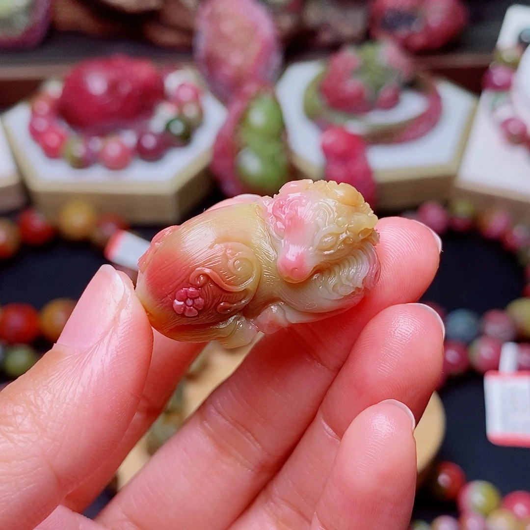 哇***姐玛瑙/玉髓未镶嵌珠宝奇石盐源玛瑙定制