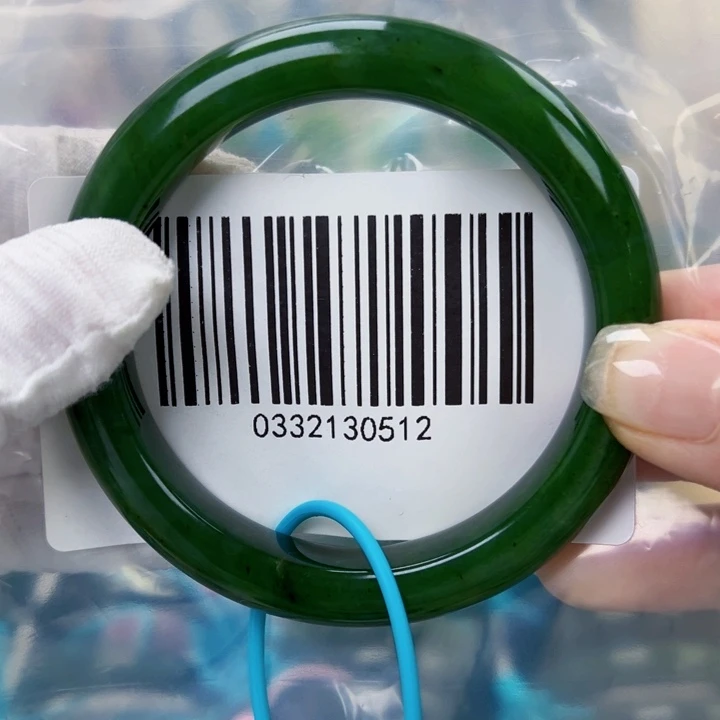 和田玉未镶嵌手镯微瑕5859