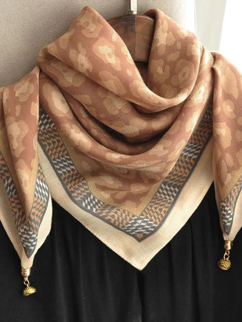 磁吸扣丝巾小方巾女2025年新款高级感护颈小围巾女仿棉麻围脖百搭