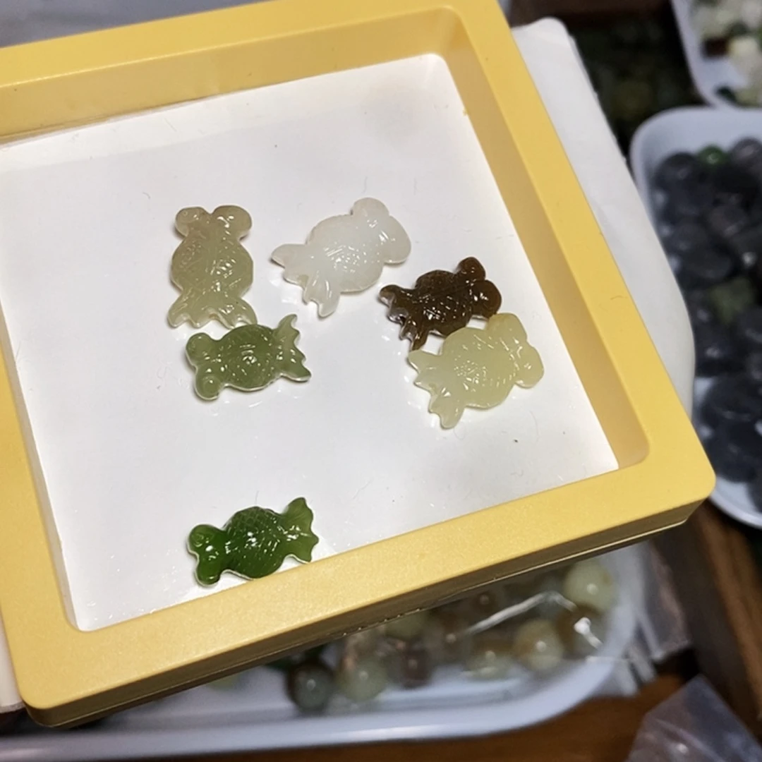 和田玉未镶嵌手链微瑕打包处理不退不换随机发货
