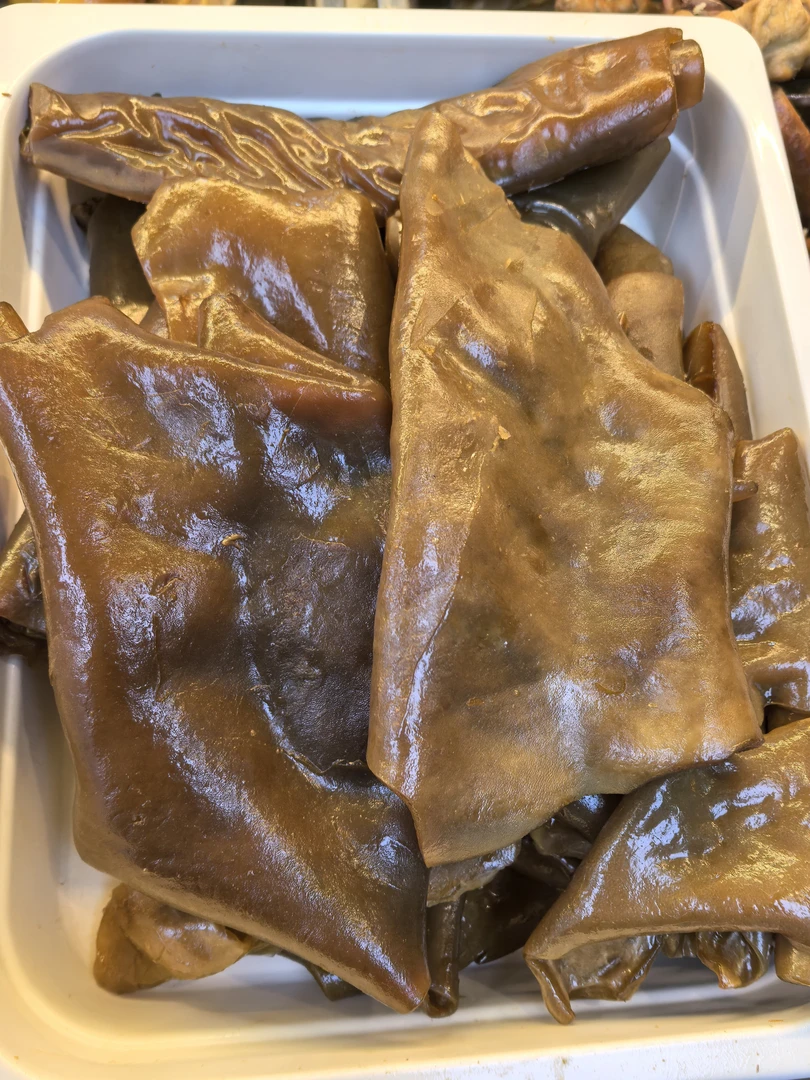 驴皮二斤(活驴现杀)