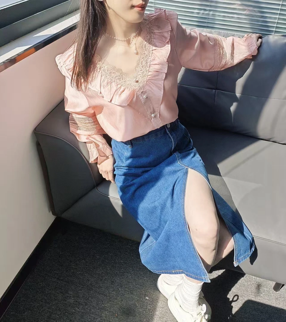 春款上新！法式复古蕾丝拼接长袖衬衫