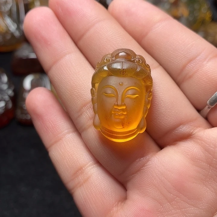 琥珀未镶嵌颈饰95