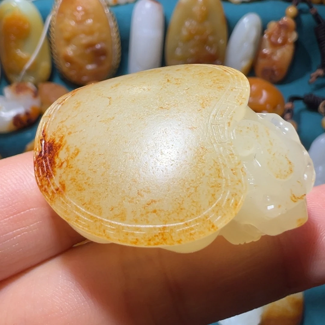 慧***根和田玉未镶嵌颈饰