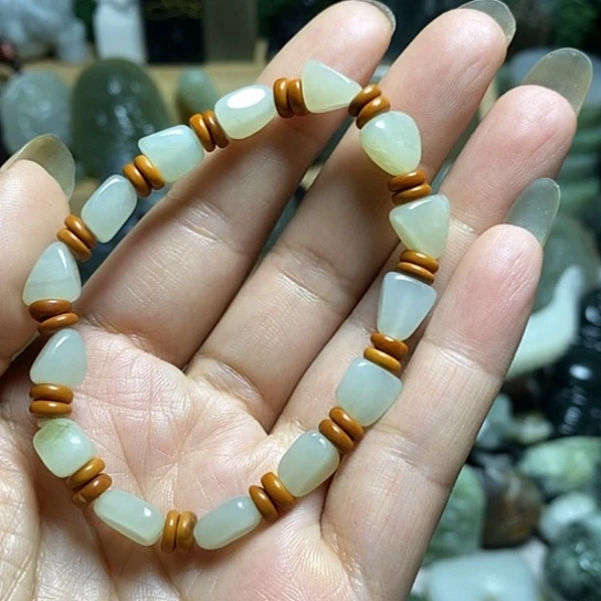 未镶嵌和田玉（糖玉）珠宝半成品