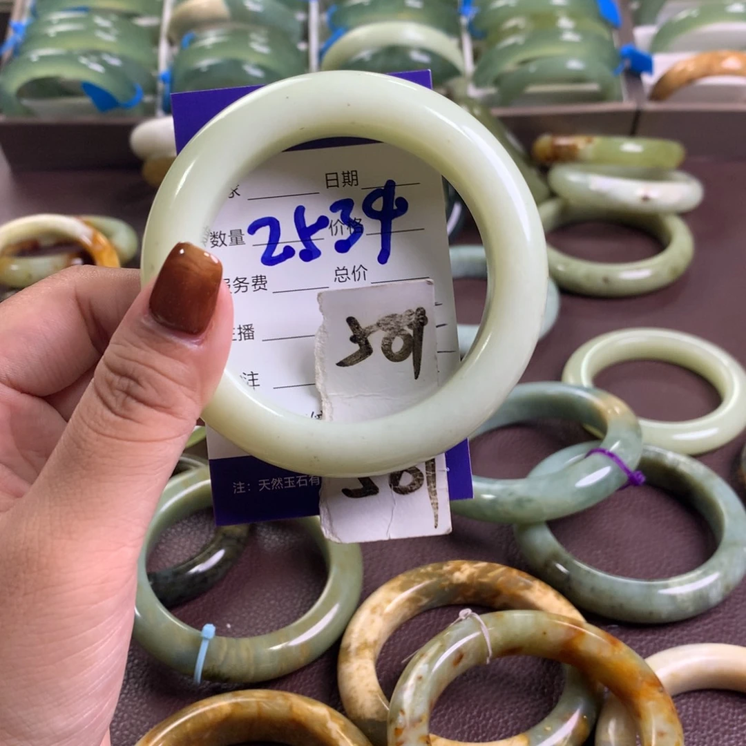 未镶嵌蛇纹石玉手镯2534