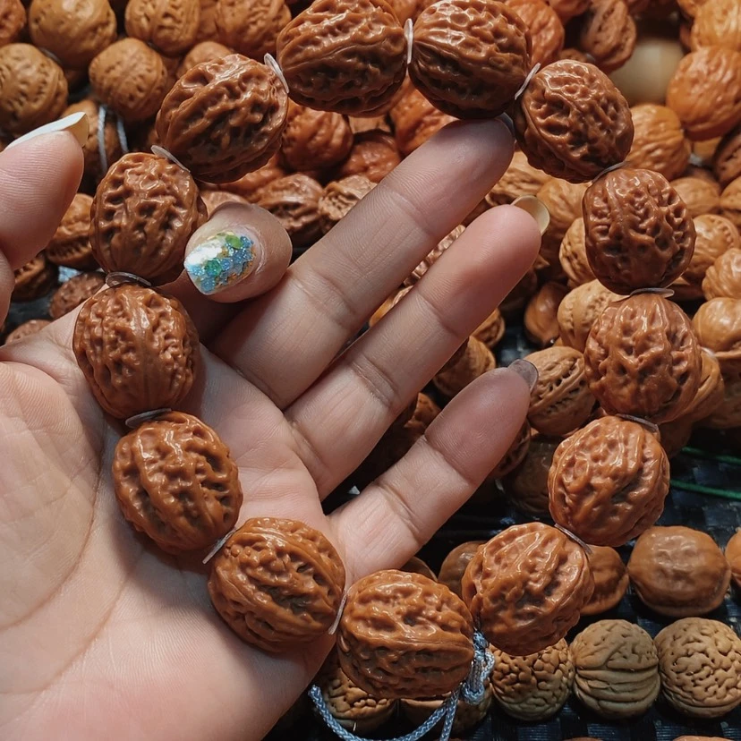 【闪购商品】文玩核桃吊坠珊瑚纹