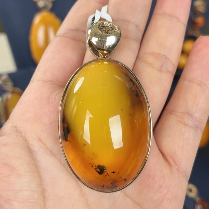 琥珀银S925镀金镶嵌颈饰