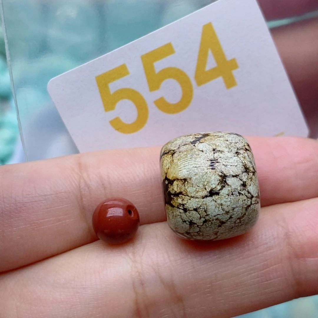 铁***未镶嵌南红玛瑙珠宝奇石