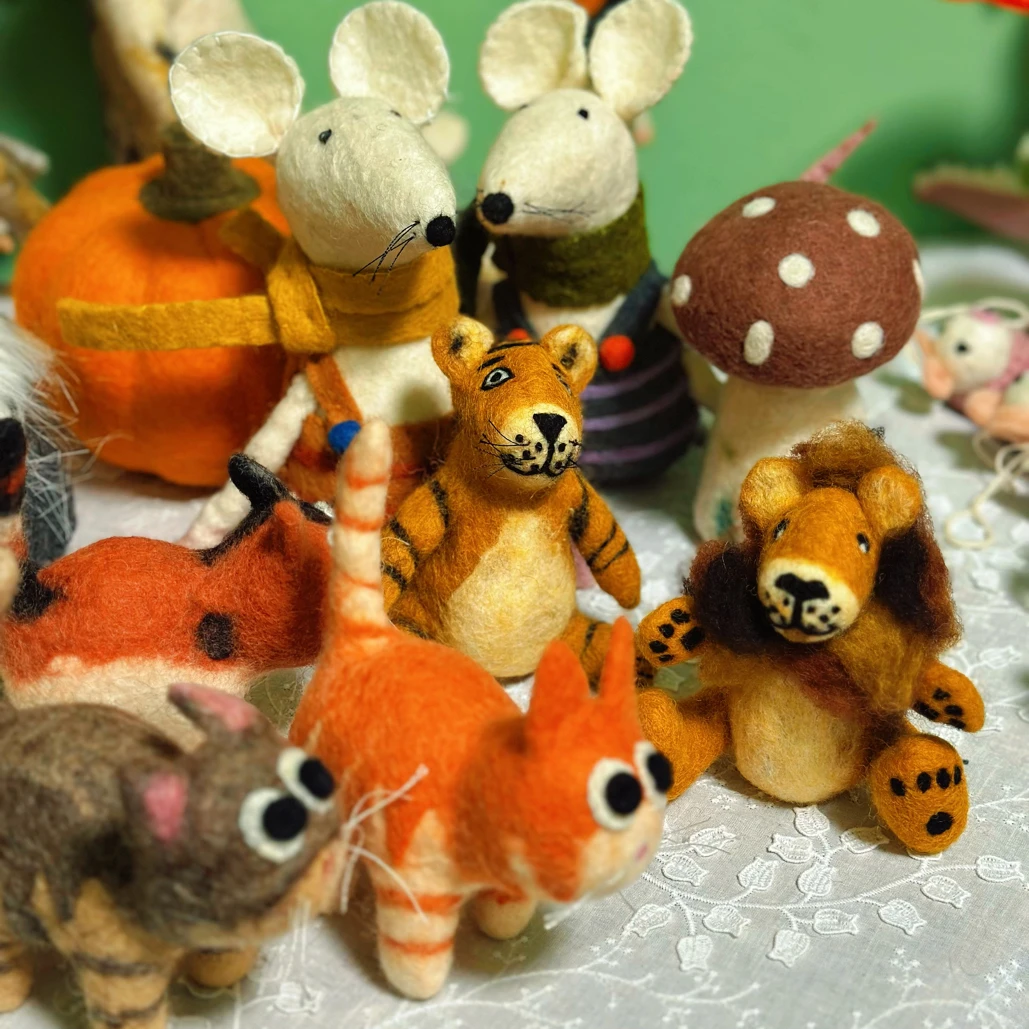 尼泊尔手工羊毛毡特色摆件 动物小摆件