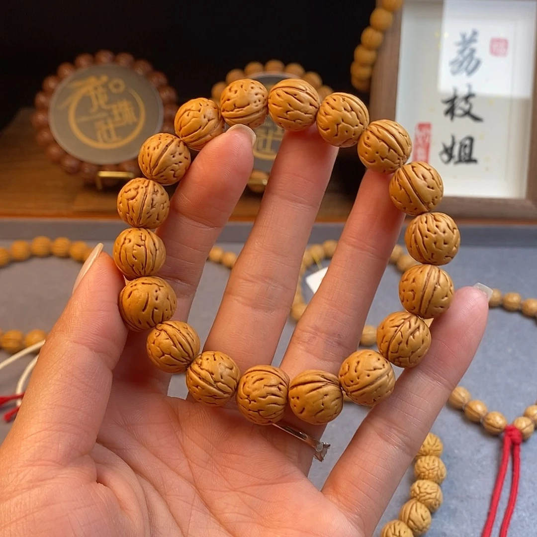 桃核手串肌肉14.5  （尺寸误差0.5之间）