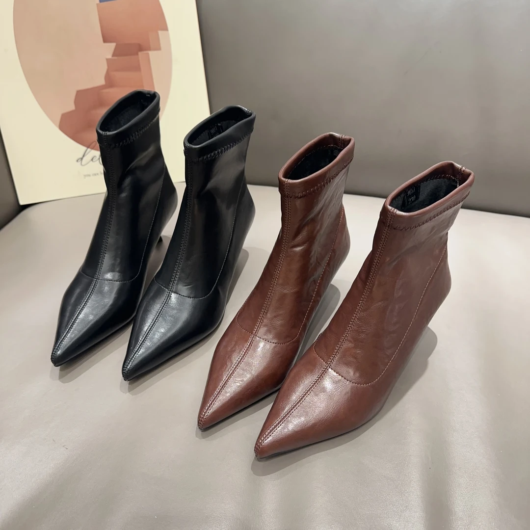 加绒尖头高跟短靴女冬2025新款欧美细跟棉靴百搭袜靴瘦瘦靴9051