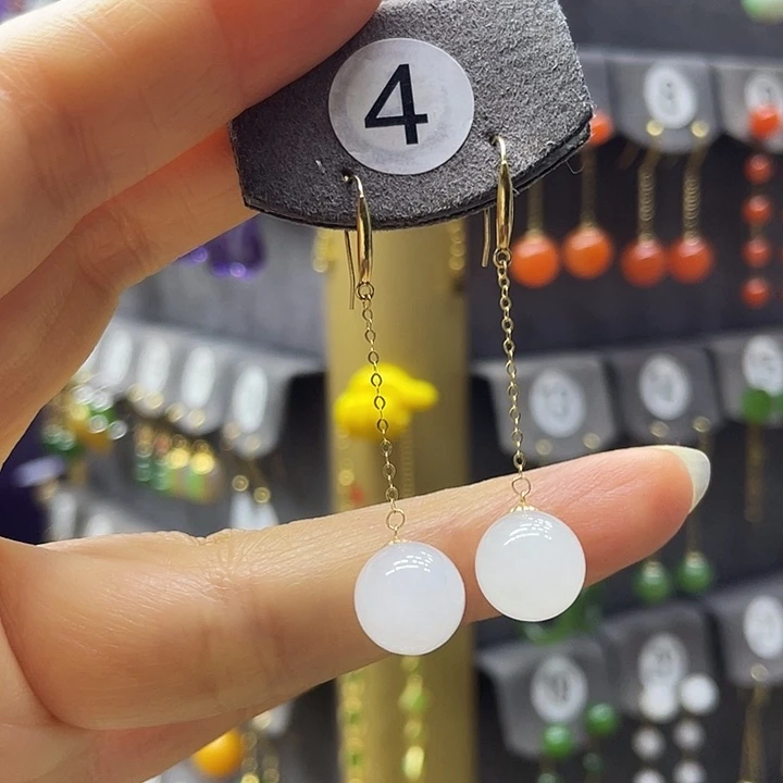 和田玉18K金镶嵌耳饰