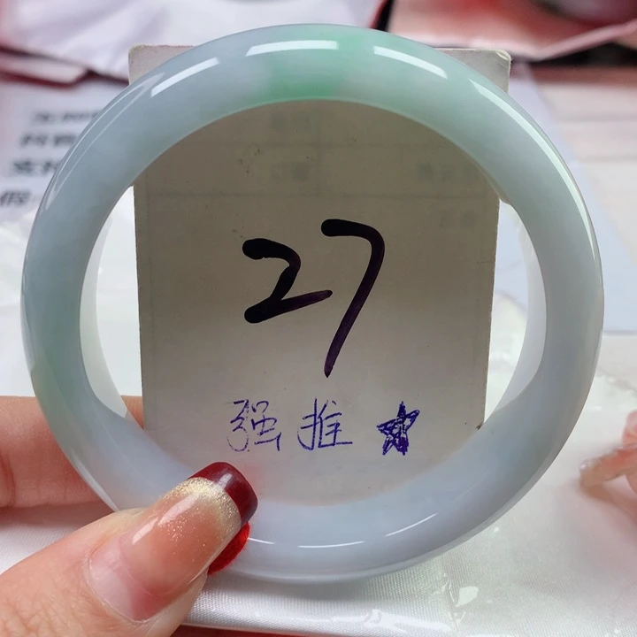 翡翠手镯未镶嵌天然翡翠60圈口