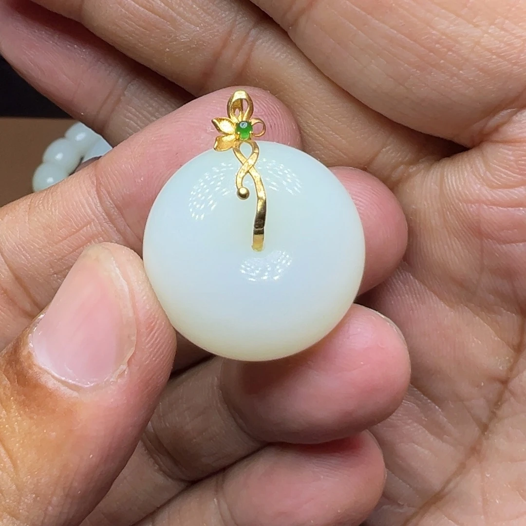 和田玉18K金镶嵌吊坠(不含链)