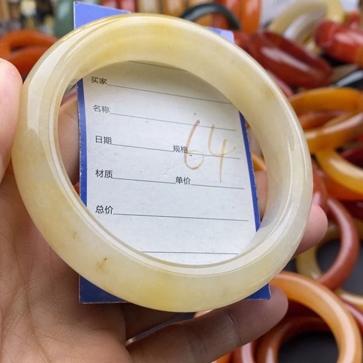 未镶嵌手镯石英质玉