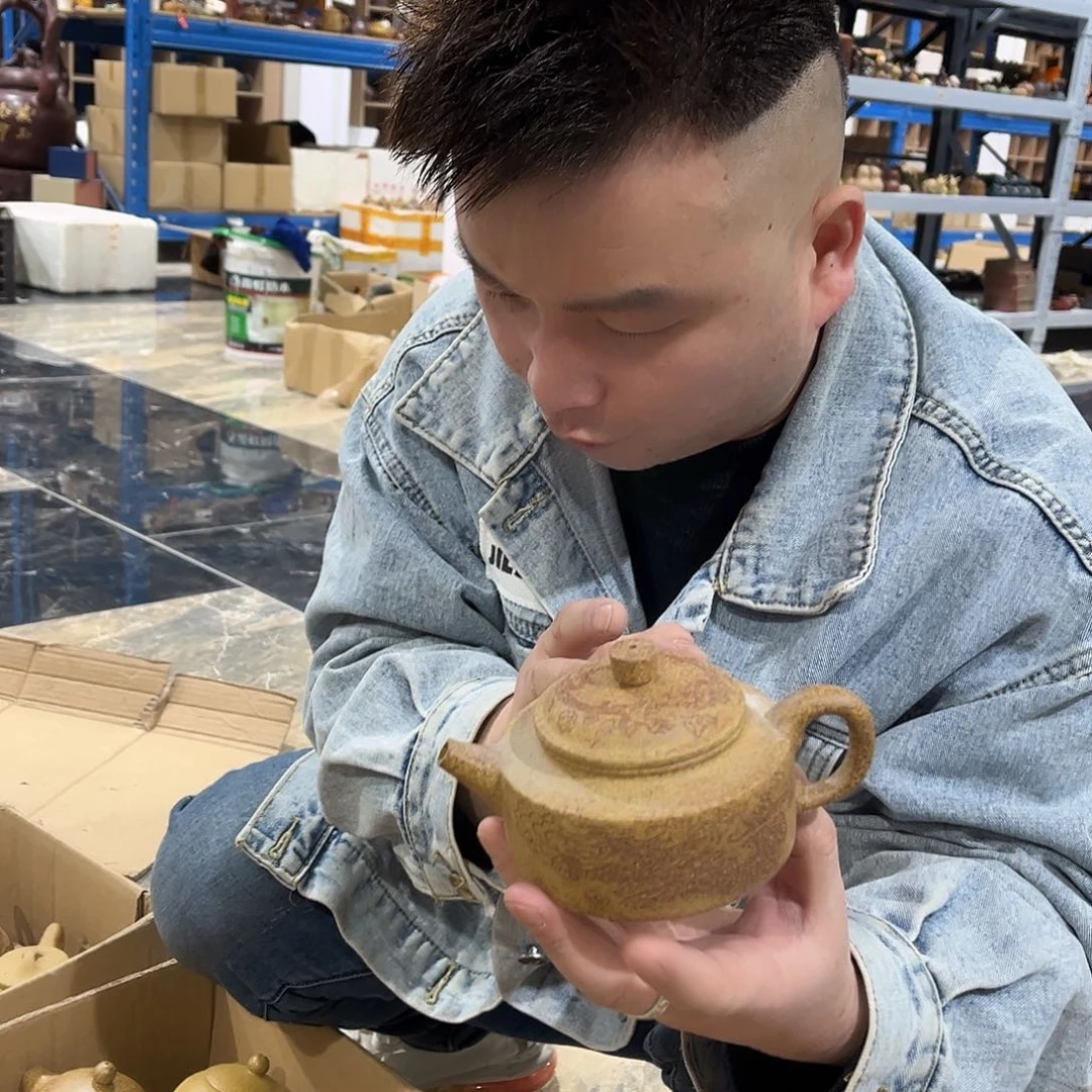 茶壶紫砂lolozwomo