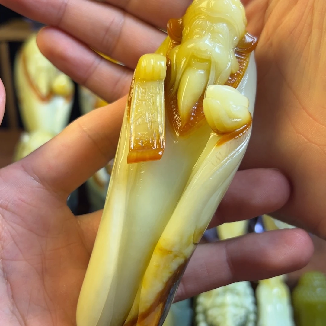 未镶嵌岫玉手把件天然岫玉