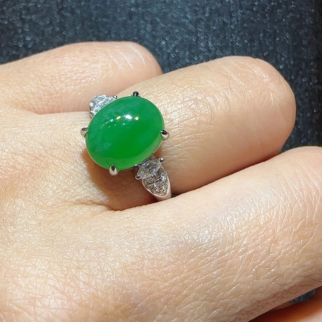 翡翠18K金镶嵌戒指戒指