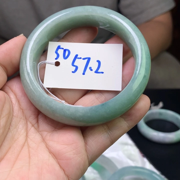 未镶嵌手镯翡翠50