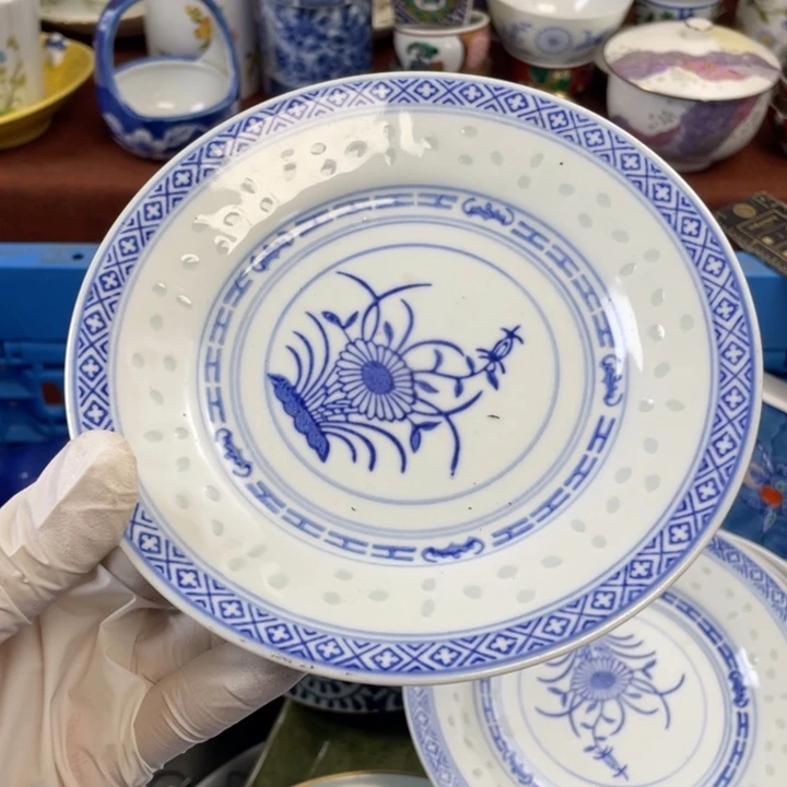 他家瓷器真美…开播了