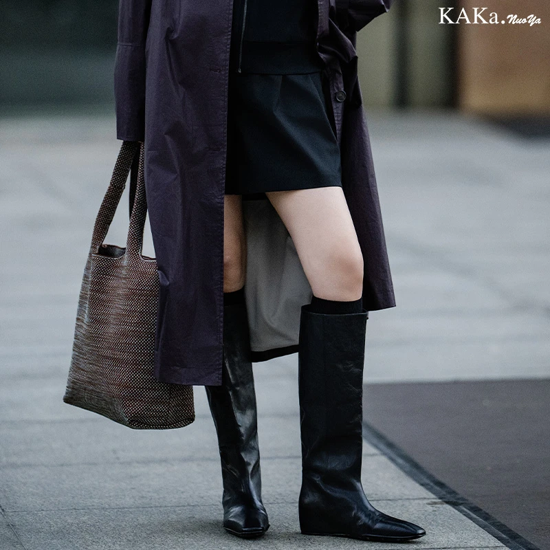 KAKA NUOYA卡卡诺亚  2468 极简显瘦方头直筒长靴