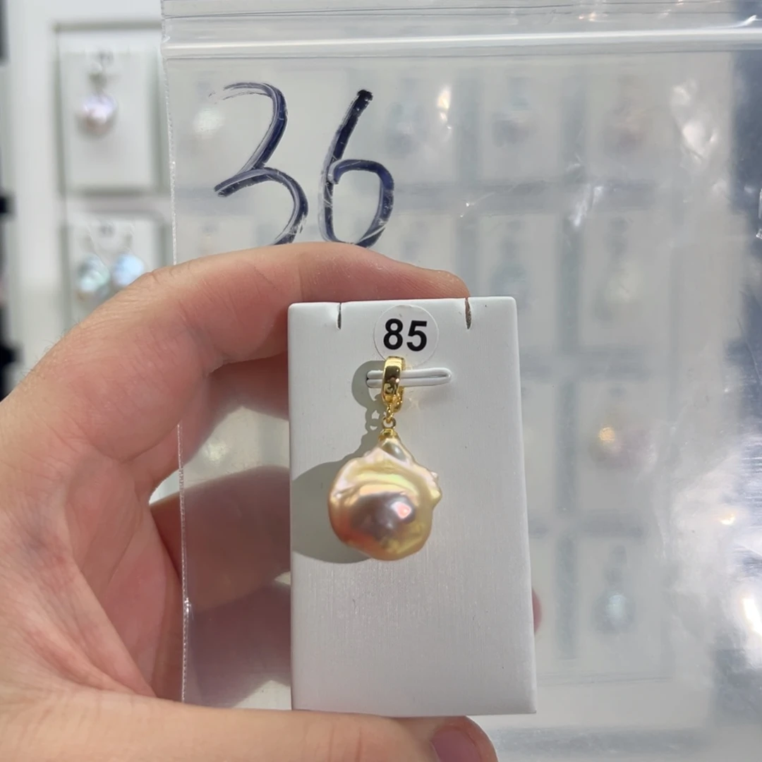 淡水珍珠合金颈饰