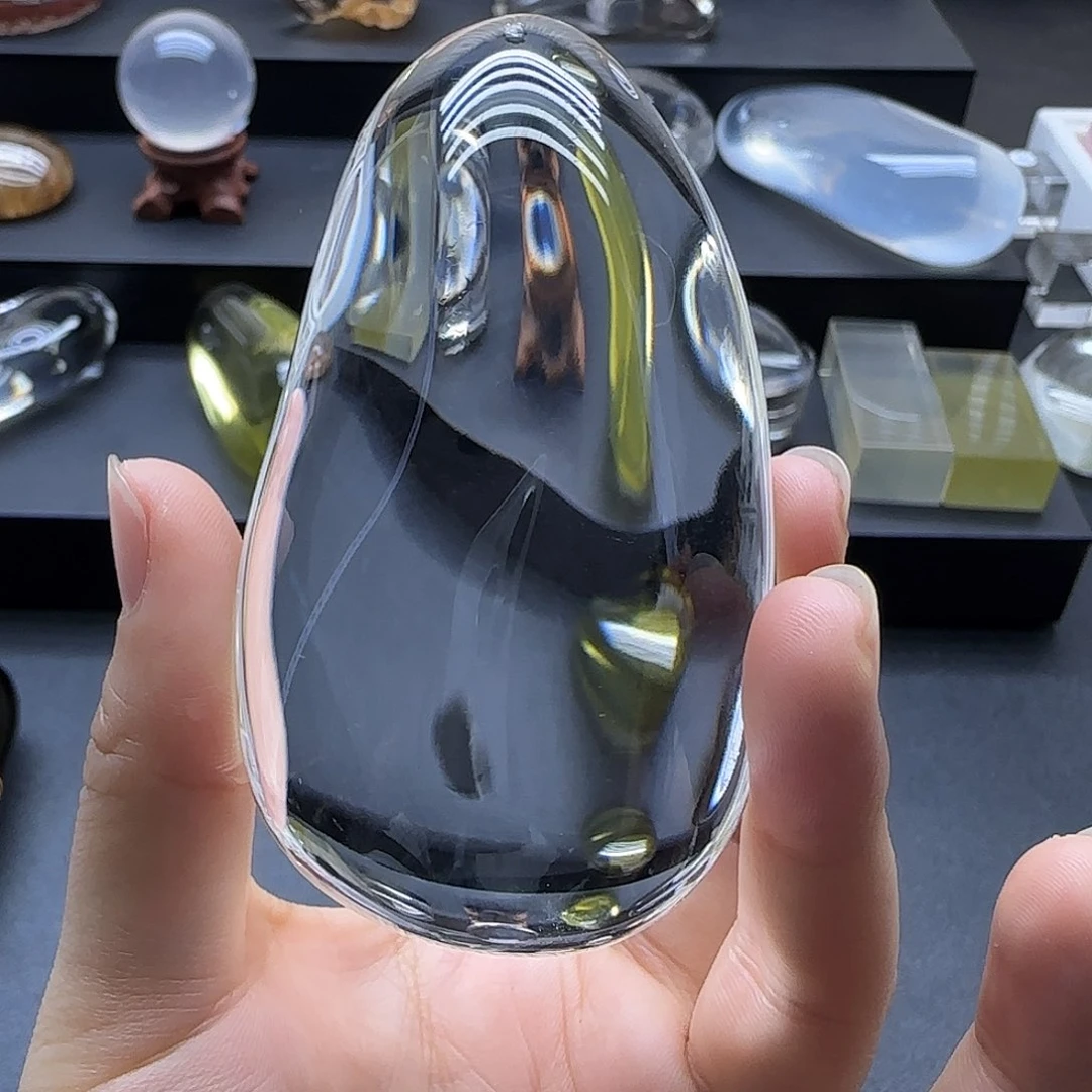 水晶天然摆件未镶嵌?**?