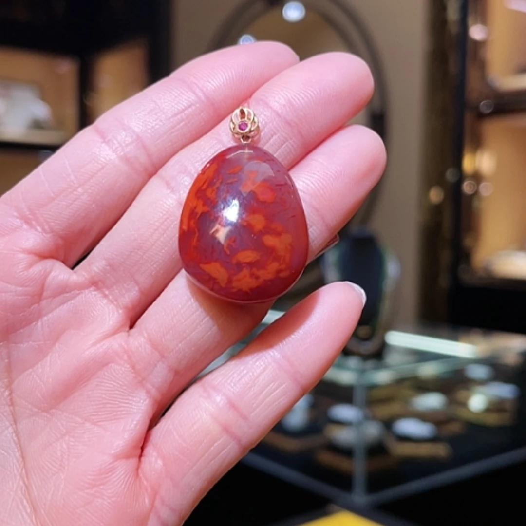 【闪购商品】南红玛瑙颈饰18K金镶嵌