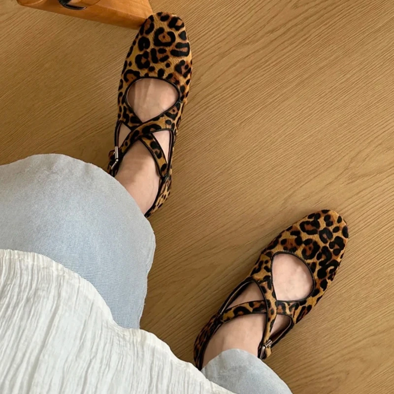 2024秋冬新款豹纹马皮毛一体单鞋女低跟交叉带圆头玛丽珍气质百搭