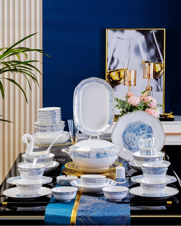 蓝精灵景德镇高温骨质瓷62件乔迁之喜