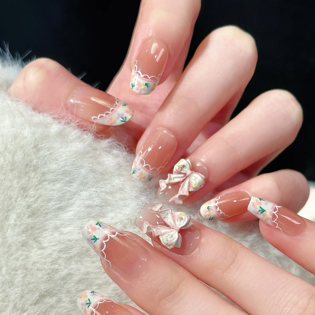 【洛丽塔】纯手工穿戴甲10片高级感显白气质美甲贴片