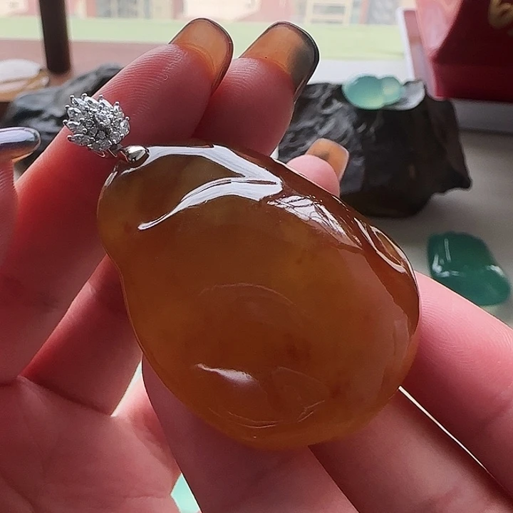 岫玉18K金镶嵌吊坠(不含链)