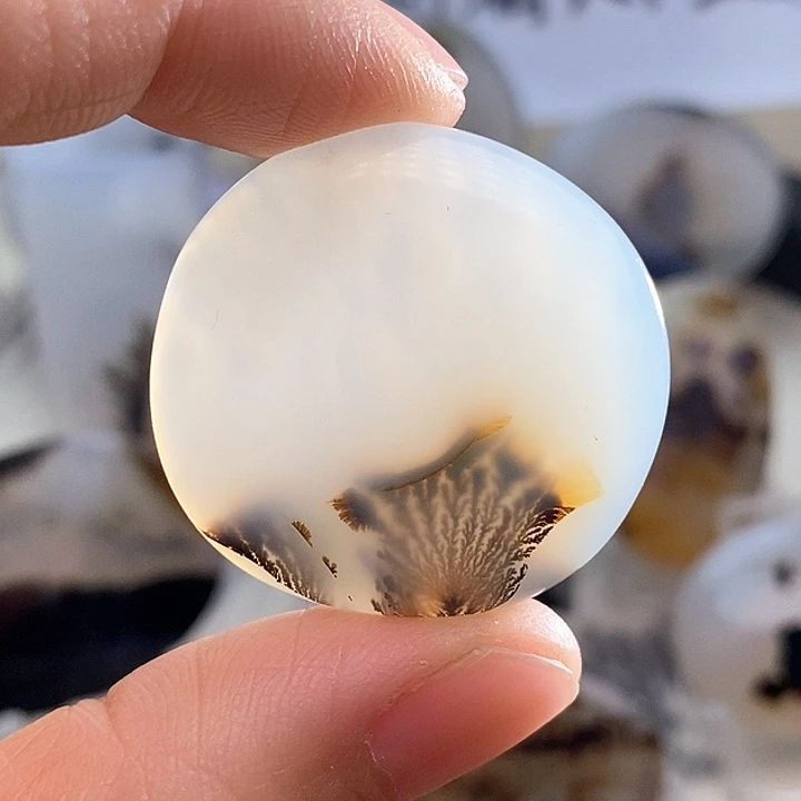 玛瑙/玉髓颈饰未镶嵌