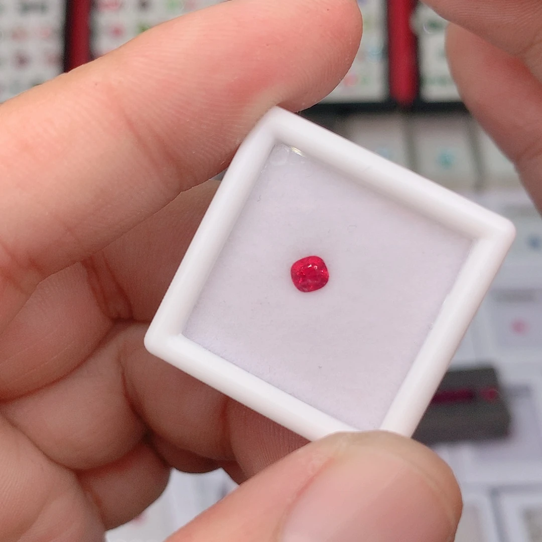裸石未镶嵌尖晶石0.34ct