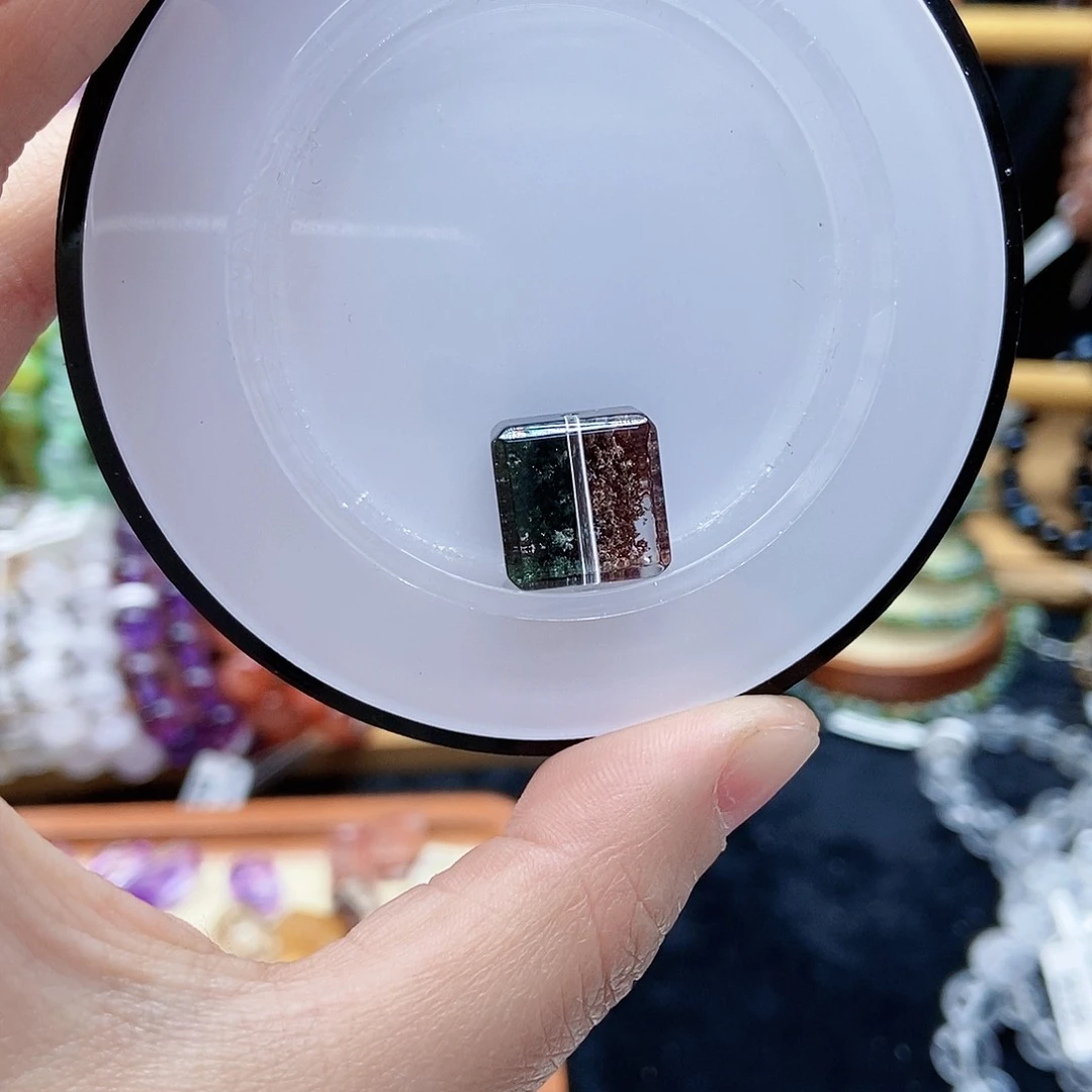 水晶手串未镶嵌赵****?幽灵方糖