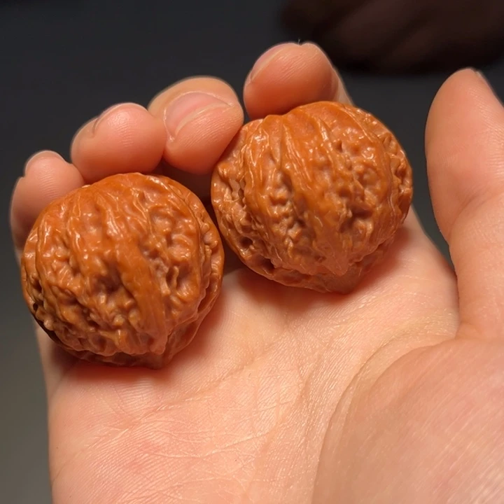 文玩核桃把件粗筋625